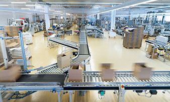 Cartons de différentes machines de production Cartons de différentes machines de production